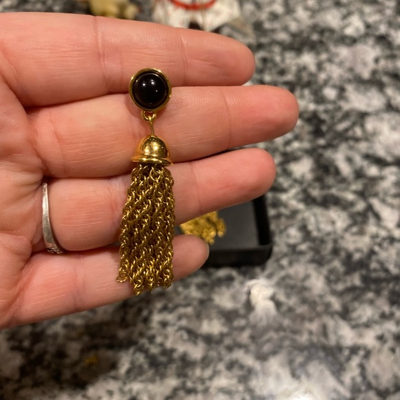 Vintage black & gold tassel earrings - Picture 2 of 3